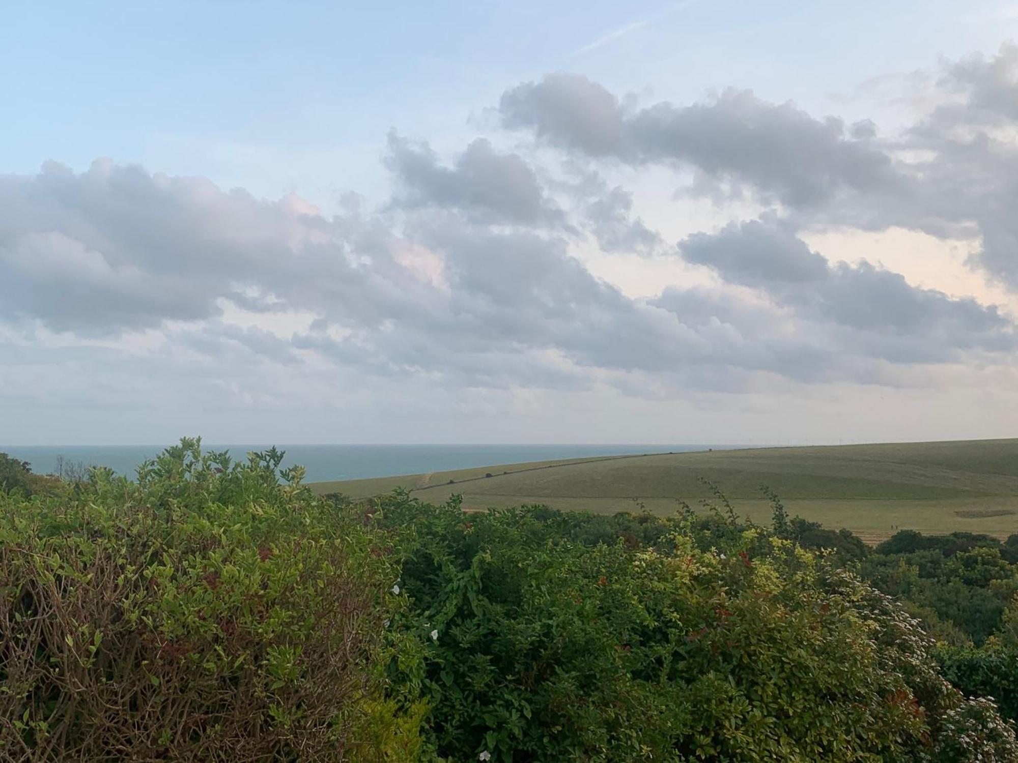 Sanctuary By The Sea With Large Room Including Lounge, Bathroom, Direct Garden Access & Free Parking Brighton Ngoại thất bức ảnh